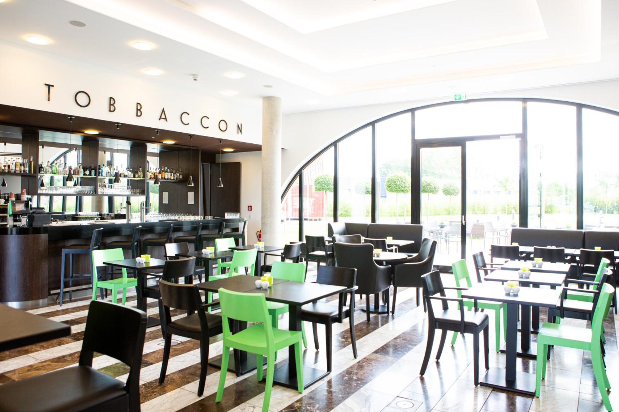 Tobbaccon Hotel Bensheim Bagian luar foto
