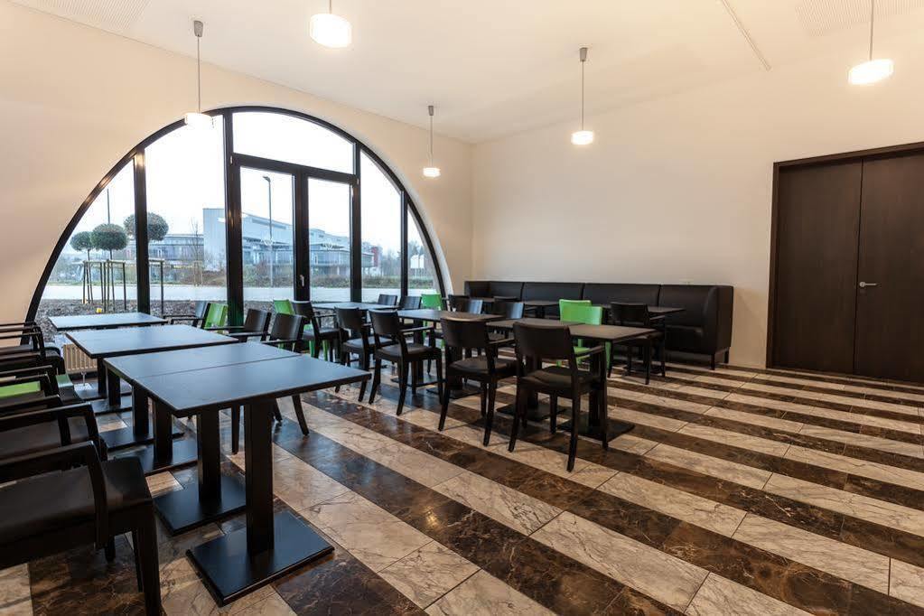 Tobbaccon Hotel Bensheim Bagian luar foto